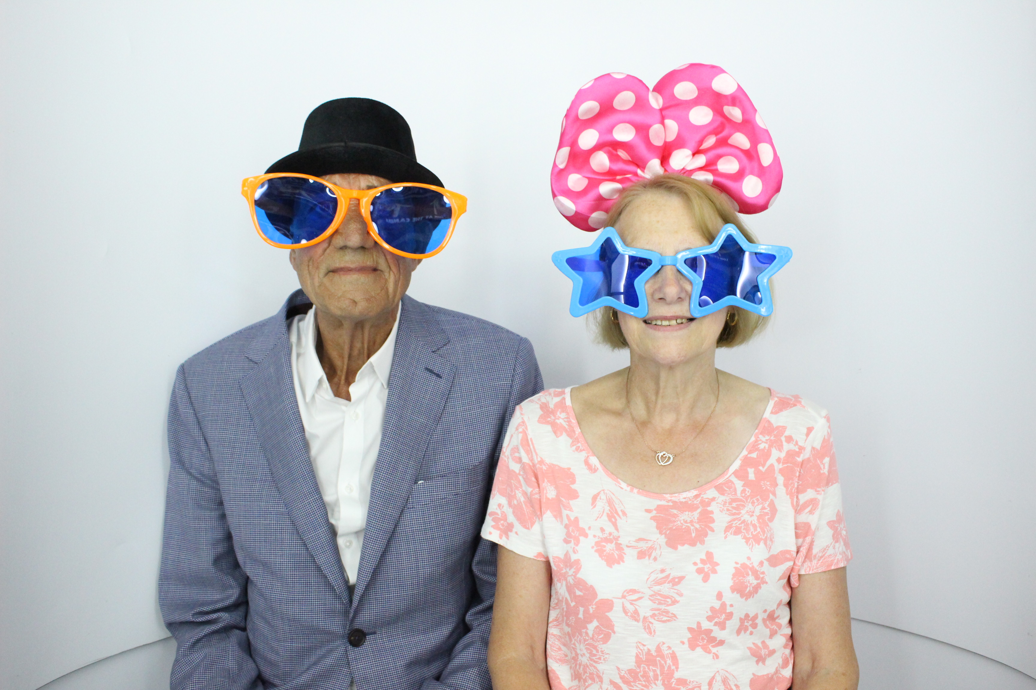 Gary & Debbies Wedding | View more photos from the event at gallery.myphotoboothexperience.co.uk/u/MyPhotoBoothExperienceLtd/Gary-Debbies-Wedding